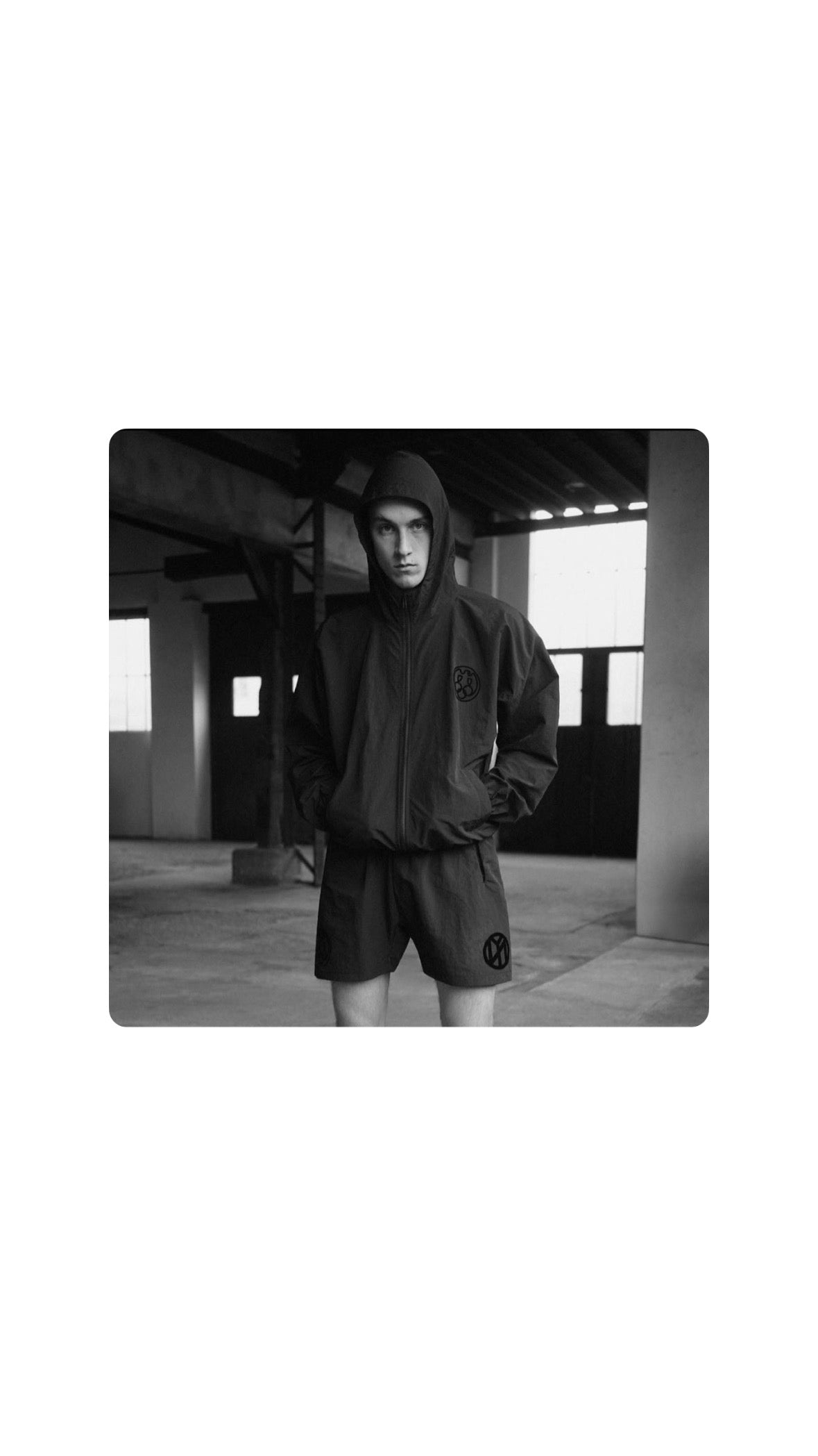 KANYE WEST YZY LOGO BLACK WINDBREAKER